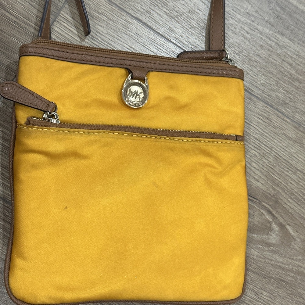 Michael Kors Shoulder Crossbody Purse Bag‎ Nylon Yellow 8"x8"